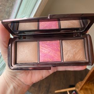 Hourglass Dim Edit Ambient Lighting Pallet